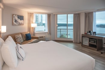 Room, 1 King Bed, Harbor View (Coast Premium King with Ocean View)
