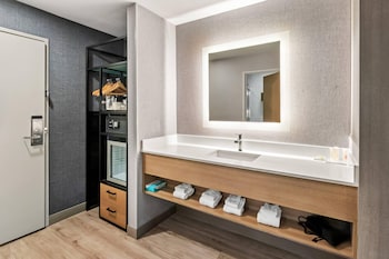 Room, 2 Queen Beds, Non Smoking