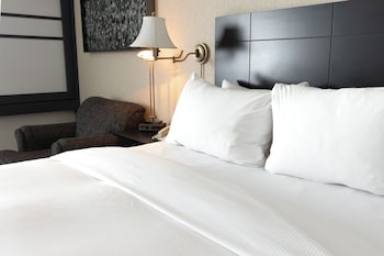 Standard Room, 1 Queen Bed