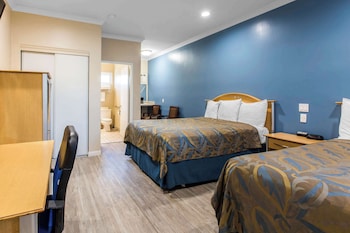 Standard Room, 2 Queen Beds, Non Smoking