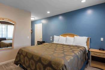 Standard Room, 1 King Bed, Non Smoking