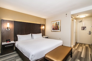 Standard Room, 1 King Bed