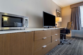 Executive Room, 1 King Bed, Accessible, Bathtub