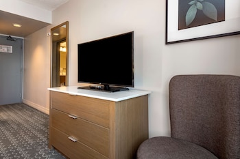 Executive Room, 1 King Bed, Non Smoking