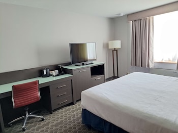 Executive Room, 2 Queen Beds, Non Smoking (Shower Only)