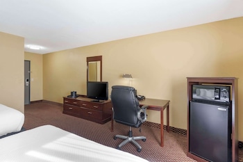 Standard Room, 2 Queen Beds, Non Smoking