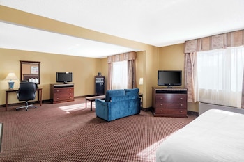 Suite, 1 King Bed with Sofa bed, Non Smoking