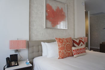 Superior Deluxe Suite