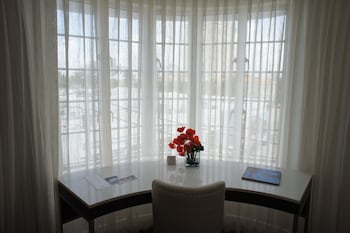 Superior Deluxe Suite