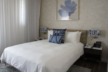 Premium Studio, 1 Queen Bed