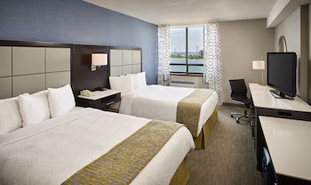 Superior Room, 2 Queen Beds (Park View)