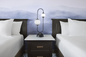 Premium Room, 2 Queen Beds, Non Smoking