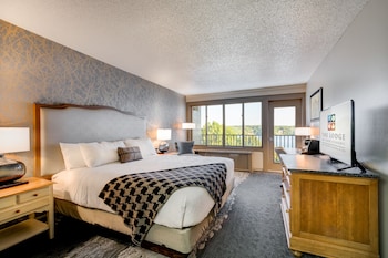 Standard Room, 1 King Bed