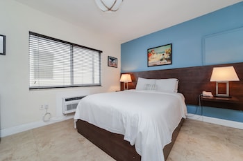 Standard Room, 1 Queen Bed, Private Bathroom (Self check-in)