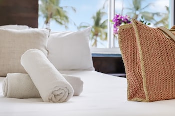 Deluxe Room, 1 King Bed, Ocean View (Self check-in)