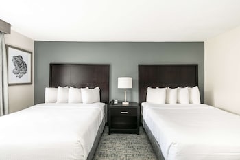 Standard Room, 2 Queen Beds, Non Smoking