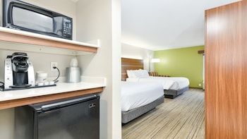 Standard Room, 2 Queen Beds