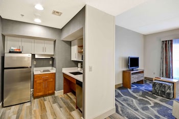 Suite, Accessible, Bathtub (2 Double Beds and Sofabed)