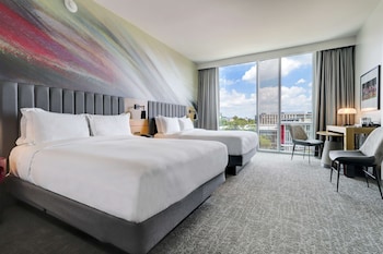 Deluxe Room, 2 Queen Beds (Hearing Accessible, University View)