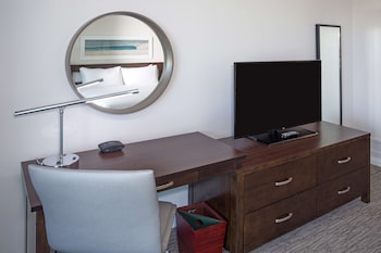Room, 2 Queen Beds (Treat Yourself Amenities)