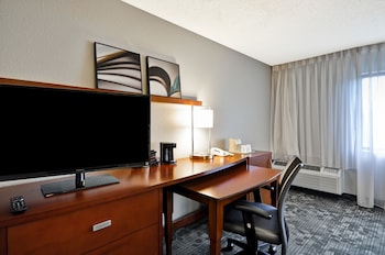 Deluxe Room, 2 Queen Beds (Hearing Accessible)