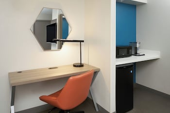 Suite, 2 Double Beds (Living Area)