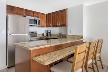 1 BEDROOM OCEAN VW PREMIER SUITE W/ACC HR TUB