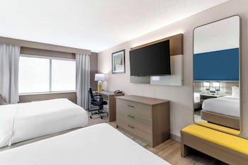 Standard Room, 2 Queen Beds, Non Smoking