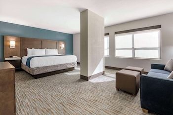 Suite, 1 King Bed, Non Smoking
