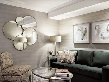 Classic Suite, 1 King Bed with Sofa bed