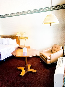 Standard Room, 1 Queen Bed, Non Smoking
