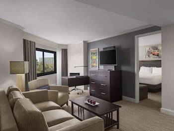 Suite, One King Bed, Non-Smoking