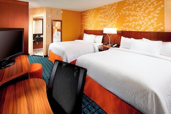 Room, 2 Queen Beds (Mobility/Hearing Accessible, Tub)