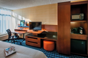 Room, 1 King Bed (Hearing Accessible)