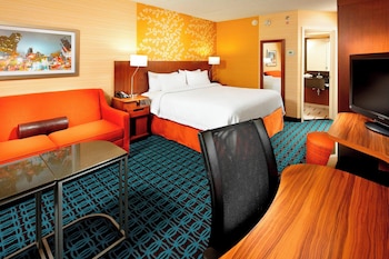 Room, 1 King Bed (Hearing Accessible)