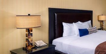 Deluxe Room, 1 King Bed