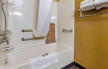 Studio, 1 Queen Bed, Accessible, Non Smoking