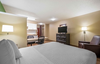 Studio, 1 Queen Bed, Non Smoking