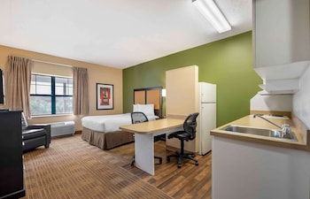 Studio, 1 Queen Bed, Non Smoking