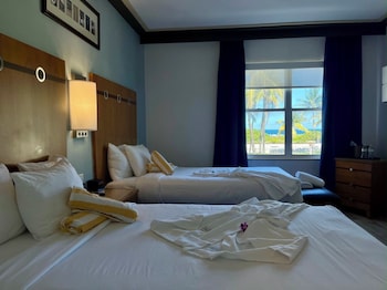 Ocean Front 2 Double Beds