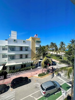 Double Room, 2 Double Beds, Partial Sea View