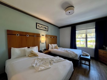Ocean Front 2 Double Beds