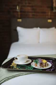 Classic Room, 1 King Bed