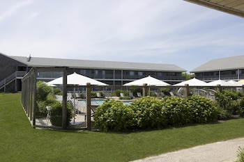 Suite, Pool View (King and Bunk)