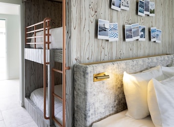 Suite, Pool View (King and Bunk)
