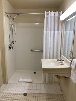 Room, 1 Queen Bed, Accessible, Non Smoking (Efficiency)