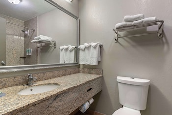 Standard Room, 1 King Bed, Non Smoking, Refrigerator & Microwave