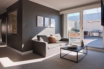 Suite, Harbor View