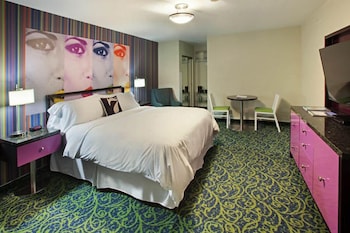 Deluxe Room, 1 King Bed
