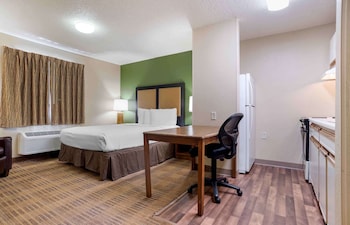 Studio, 1 Queen Bed, Non Smoking